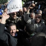 Sit-in de l'intersyndicale à Alger. New Press